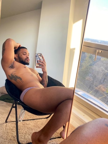 KAYISIAH_ xxx model pics