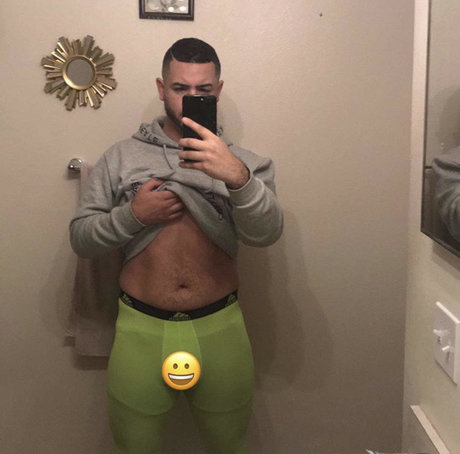 Julian Cruz hot star archive