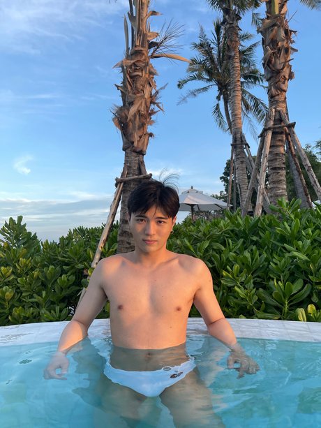 NaiMagazine BKK nice actress photos