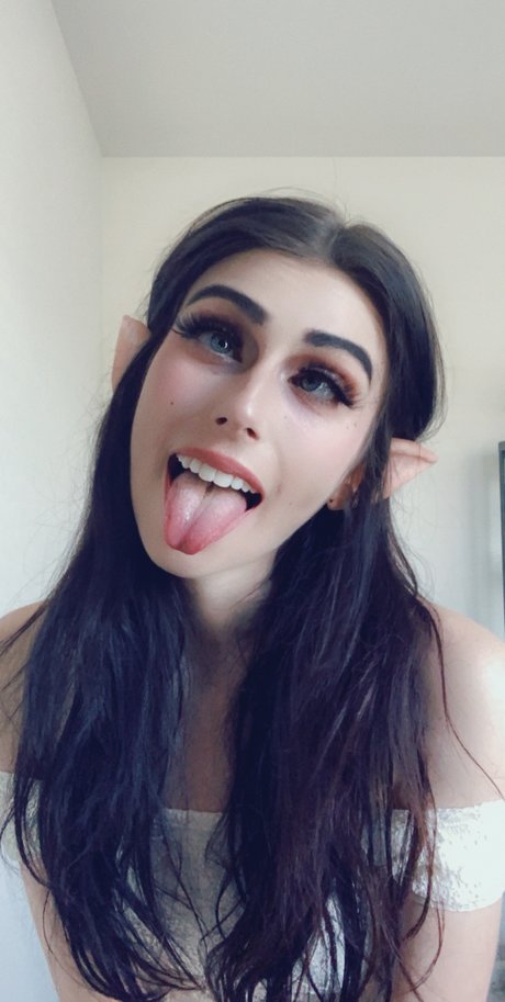 Savana Ray star nude pictures