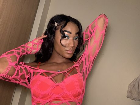 Cecilia Royal_ pornographic actress images