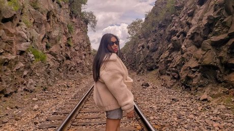 ShineSar naked pornstar picture