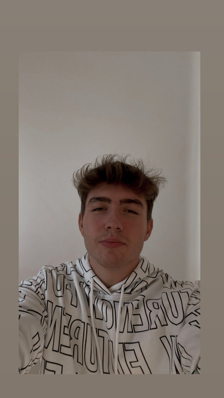 Lezzo beautiful model images