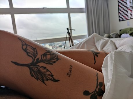 Tr4g3die sexy actress images