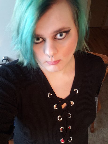 Lexi damnation adult model pics