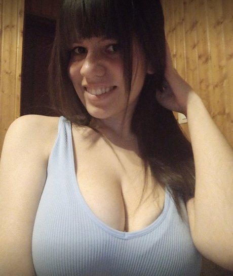 Yiyo naked pornstar archive