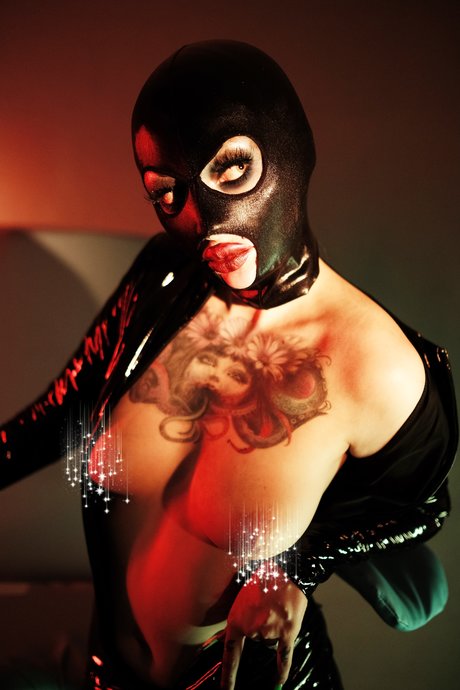 Dora ANY Custom_ model adult image