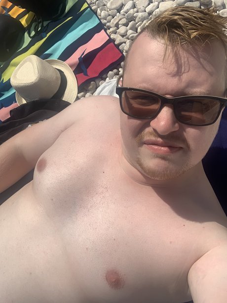 KevKev92 free pornstar images