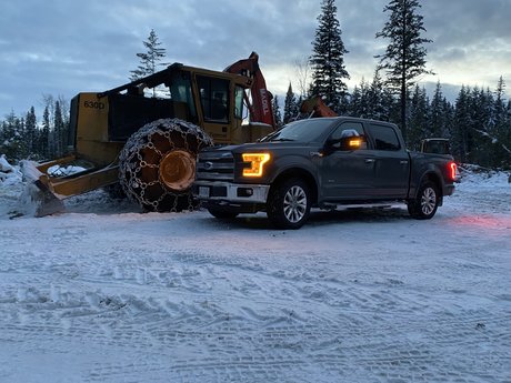 El Diablo star sexy photos