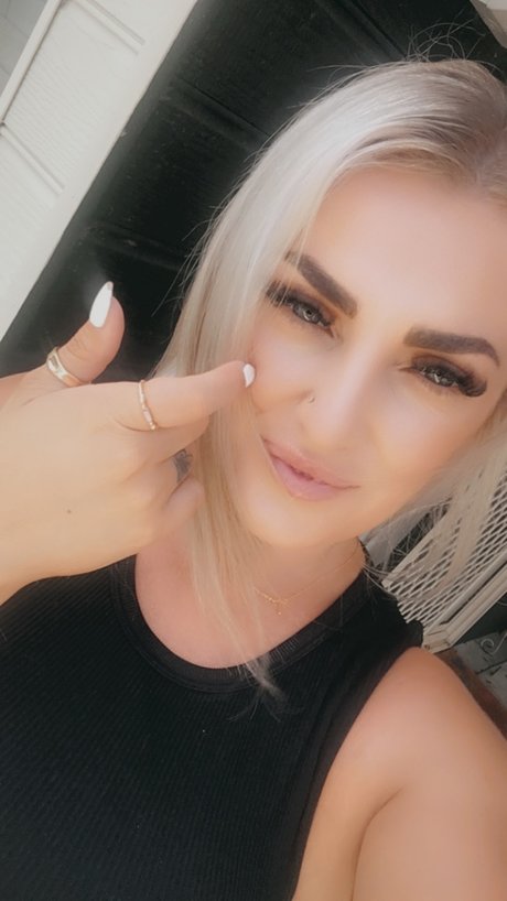 Ash baby pornographic actress pic