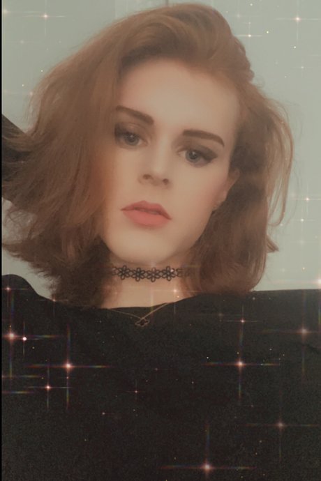 Amber Hart naked star photos