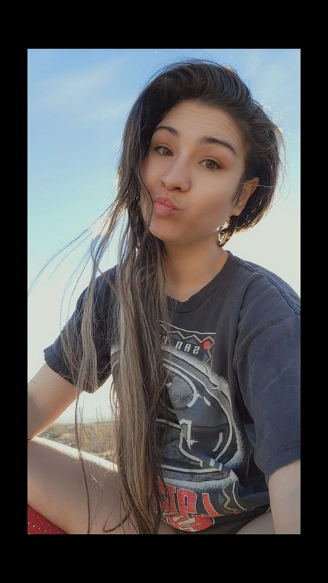 Natia Ice star exclusive photos