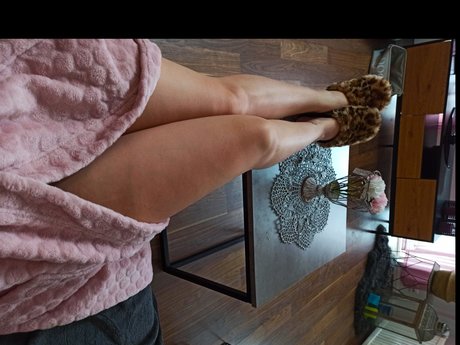 Sumppu free model photo