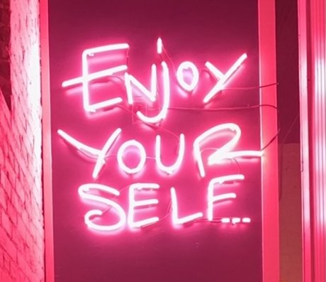 Live Easily star best pic