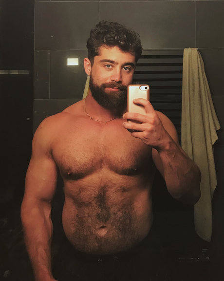 growingbottom model high quality pic