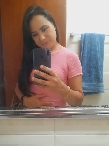 Naira Siqueira Alves pornstar pics