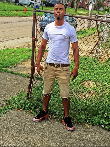 pussypleaser erotic model photos