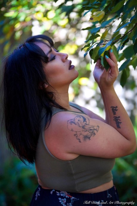 Maniie Chhun actress picture