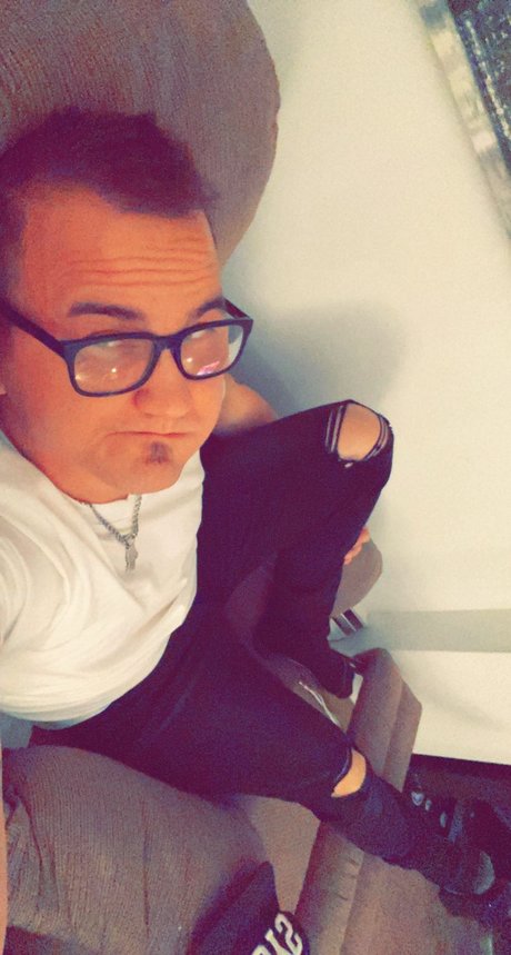 The t Rex Dino model nude pics