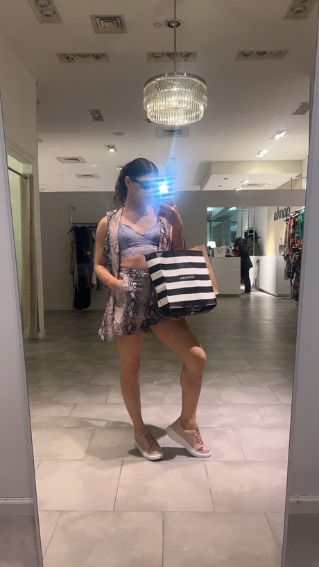 Jayla Sweet pretty pornstar photo