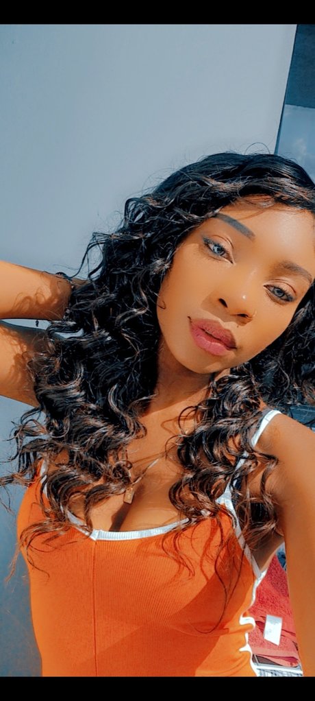 heffanie Savage model free img