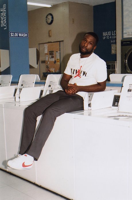 TWITTER CHUPAMI562 model art photos