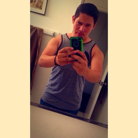 Thomas Saint Clair perfect model images