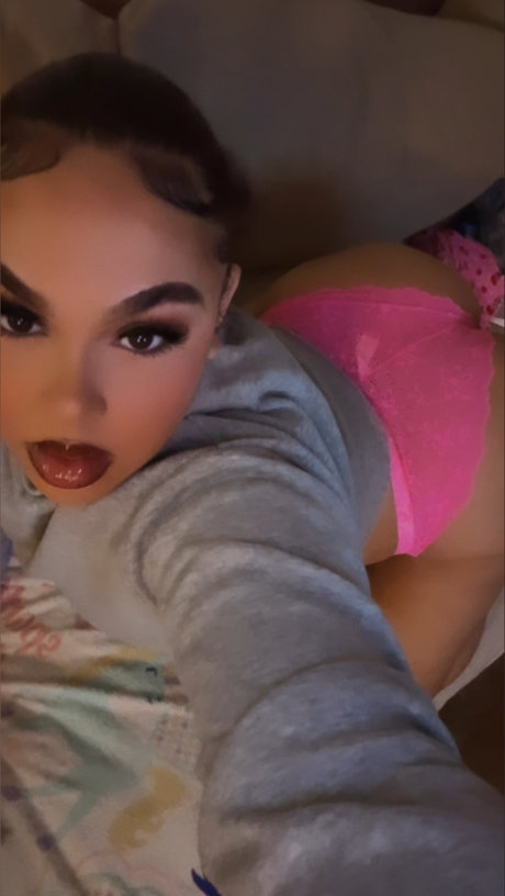 MBAANDS_ exclusive pornstar image