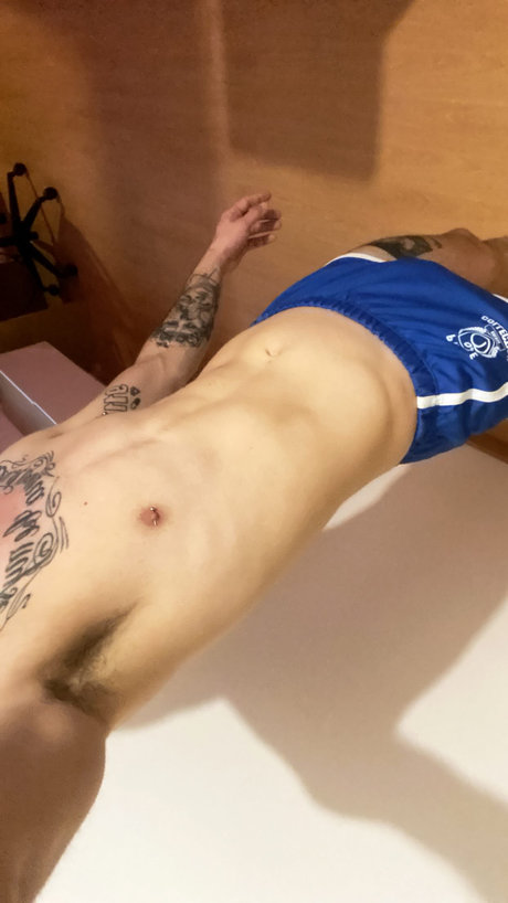 Franky_ model naked pics