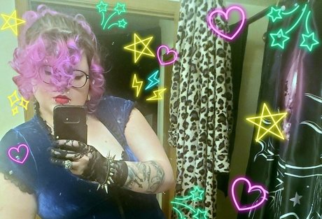 Toospookywitch free model photos