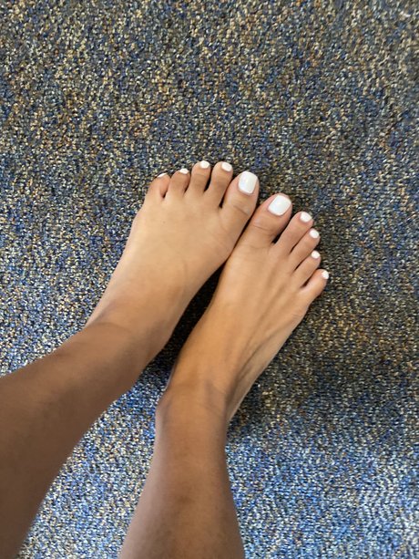 White Toes_ pornstar erotic picture