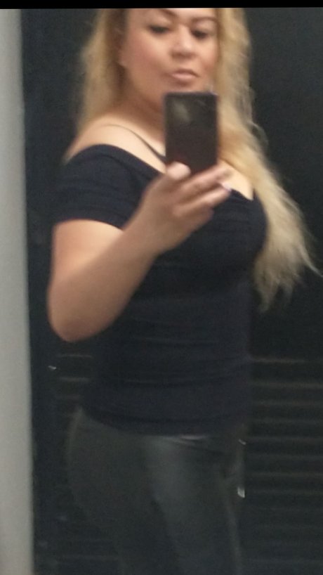 DayanaGC star top pic