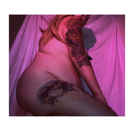 nina divine star nudes pic