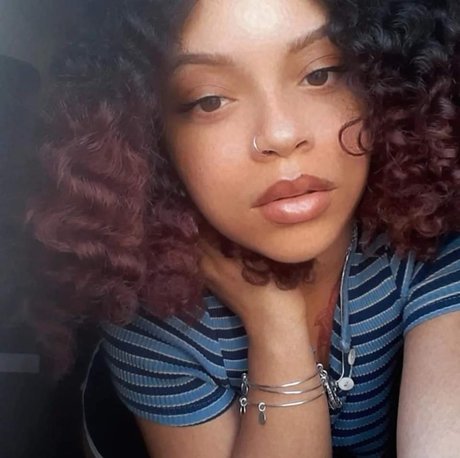 Tyjane Havies model exclusive pics