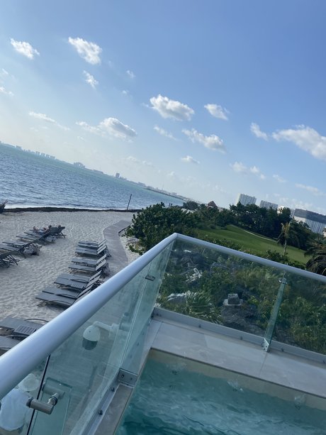 IbeatUSqu rt beautiful pornstar pics