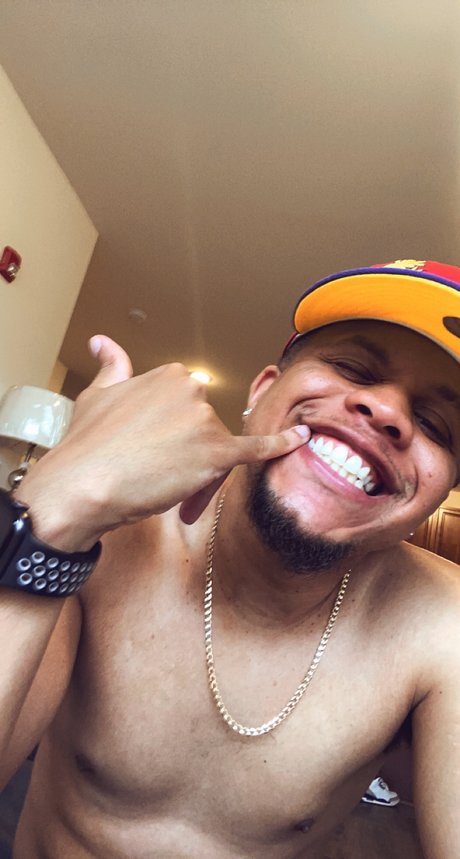 Papi Champu perfect star photo