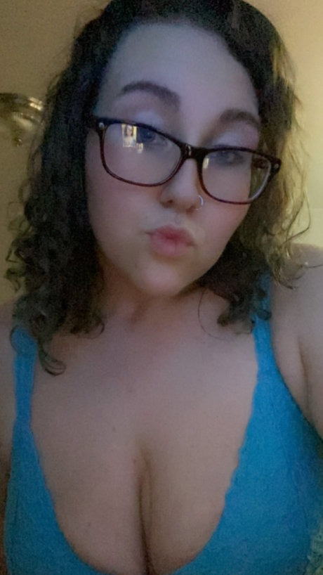 Torri Marie star nude pic