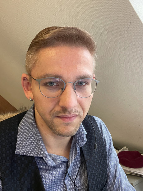 OnlyMe 1983 art actress galleries