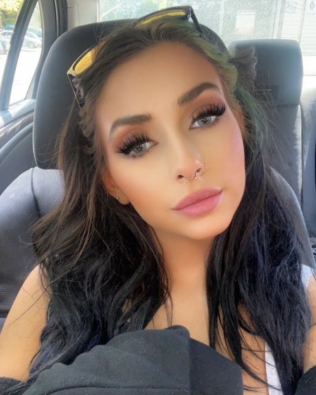 Eva Jordan sexy star photos