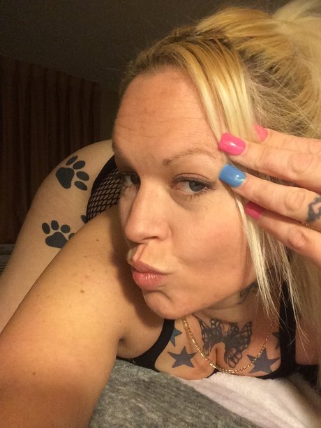 TrapBullient Pink star nudes galleries