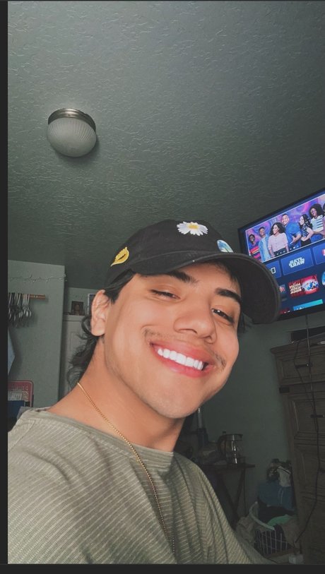 dave naked model photo