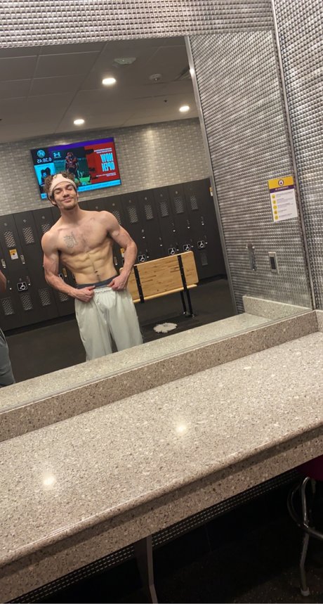 Brayden Puckett star naked gallery