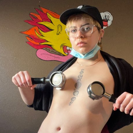 Angsty androgynous bae rista_ pornographic model images