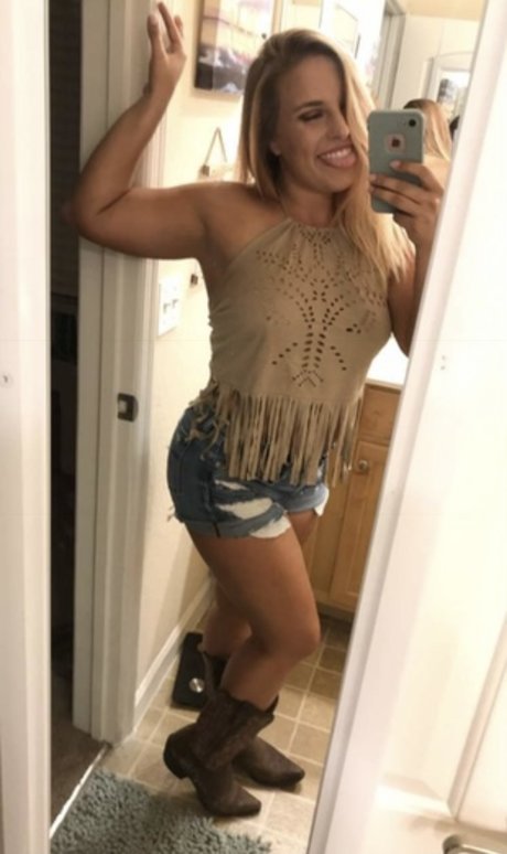 Sun kissed Cayley naked actress photos