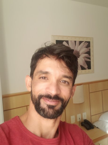 MARC0 nude actress pics