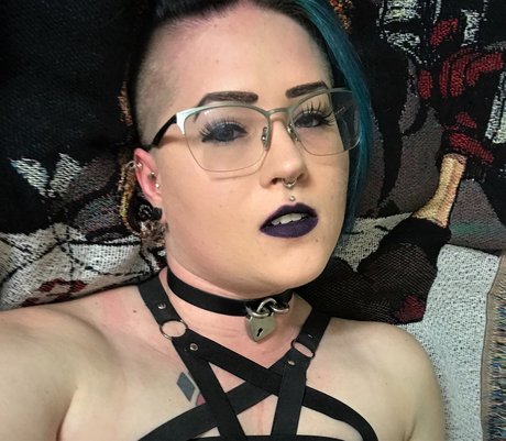 Serenity Rose model art image