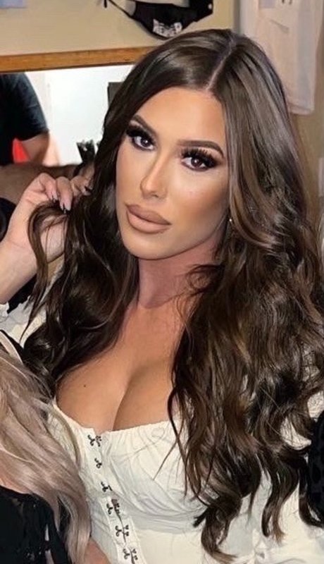 Italiangoddess model porn archive