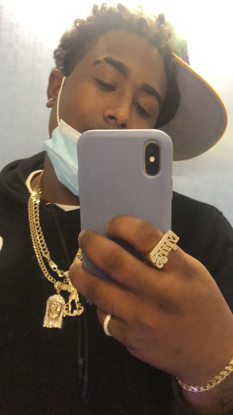 Elchulo sexy model image