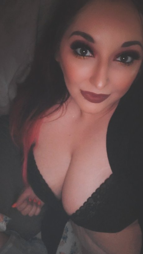 Hannah Dunn sex model image