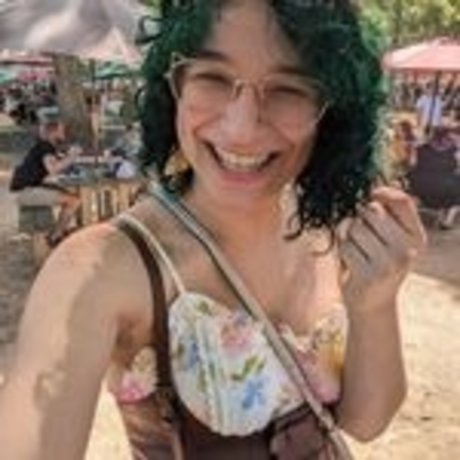 Serana Ray star hot picture